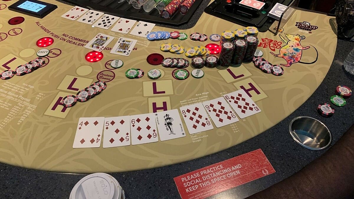 Đánh bài Jackpot